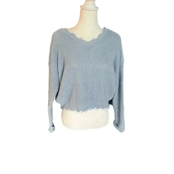 MOIN AND MADISON WOMENS CROP V NECK TATTERED EDGES SWEATER SIZE MEDIUM - Picture 1 of 9